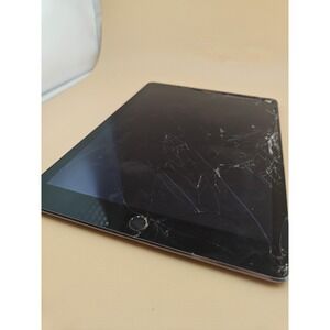 Apple iPad Air 2 128GB black Unlocked Cracked No Display No Charge Parts